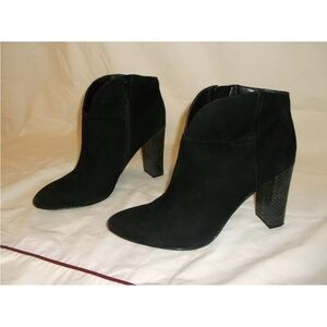 Nine West Kiko Black Suede Ankle Bootie Size 8.5 M